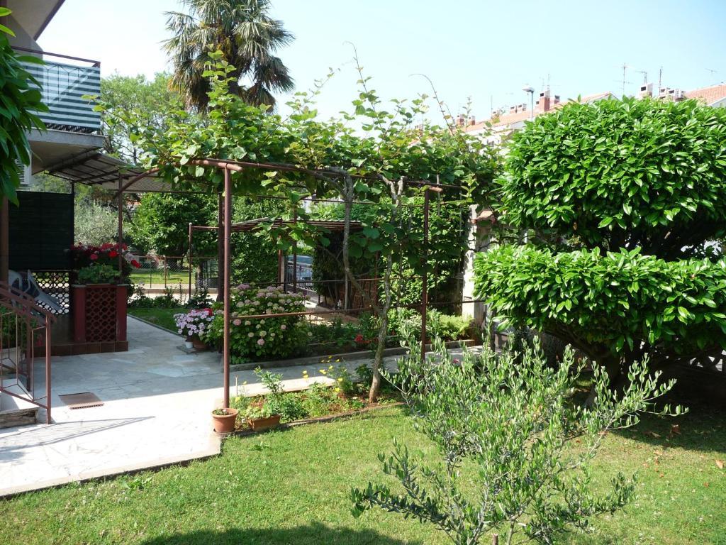 אומאג Apartments & Rooms Milka חדר תמונה