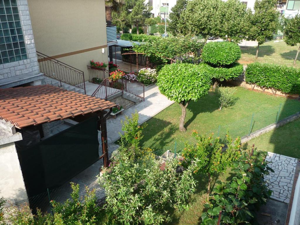 אומאג Apartments & Rooms Milka מראה חיצוני תמונה