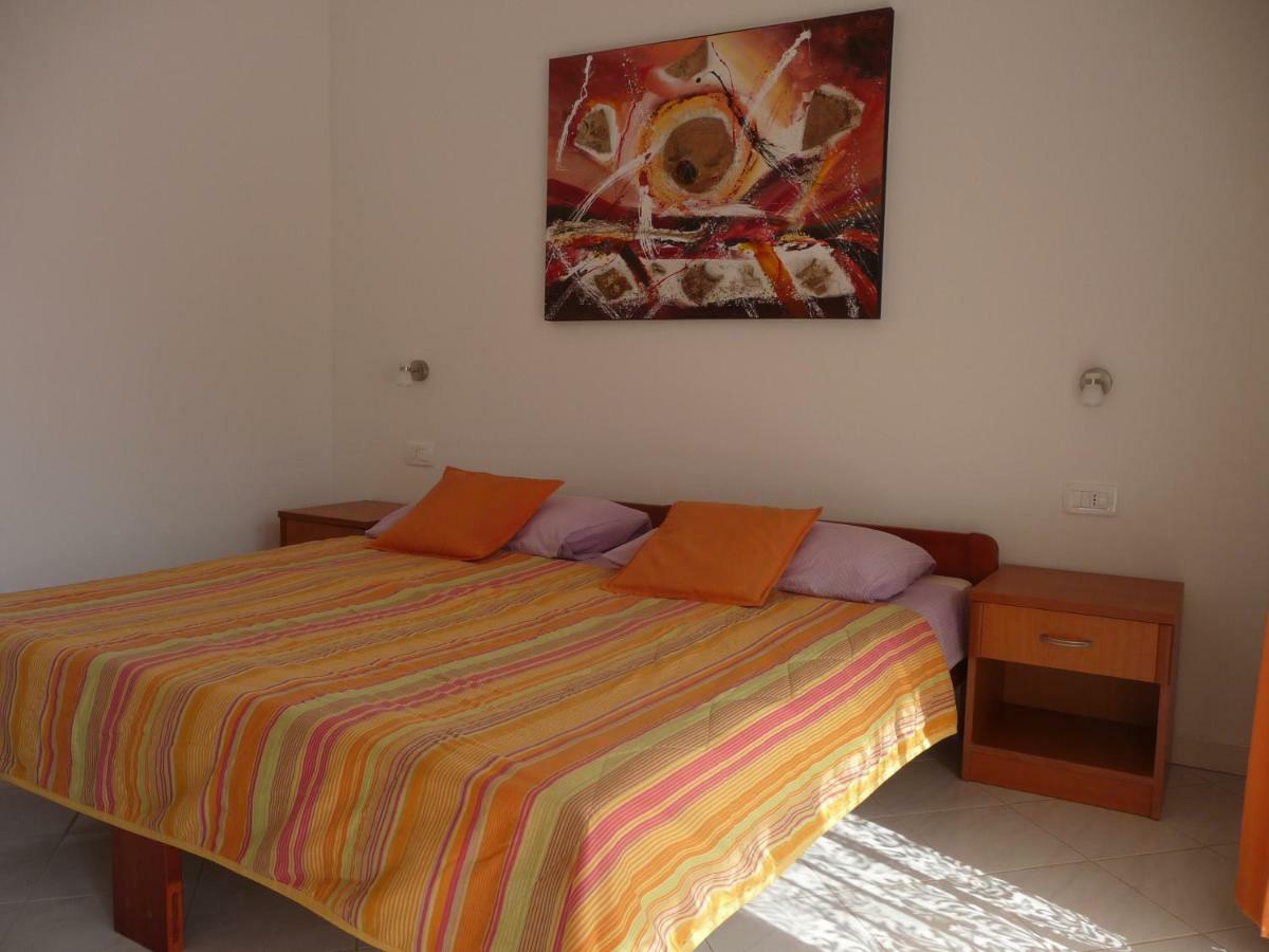אומאג Apartments & Rooms Milka מראה חיצוני תמונה