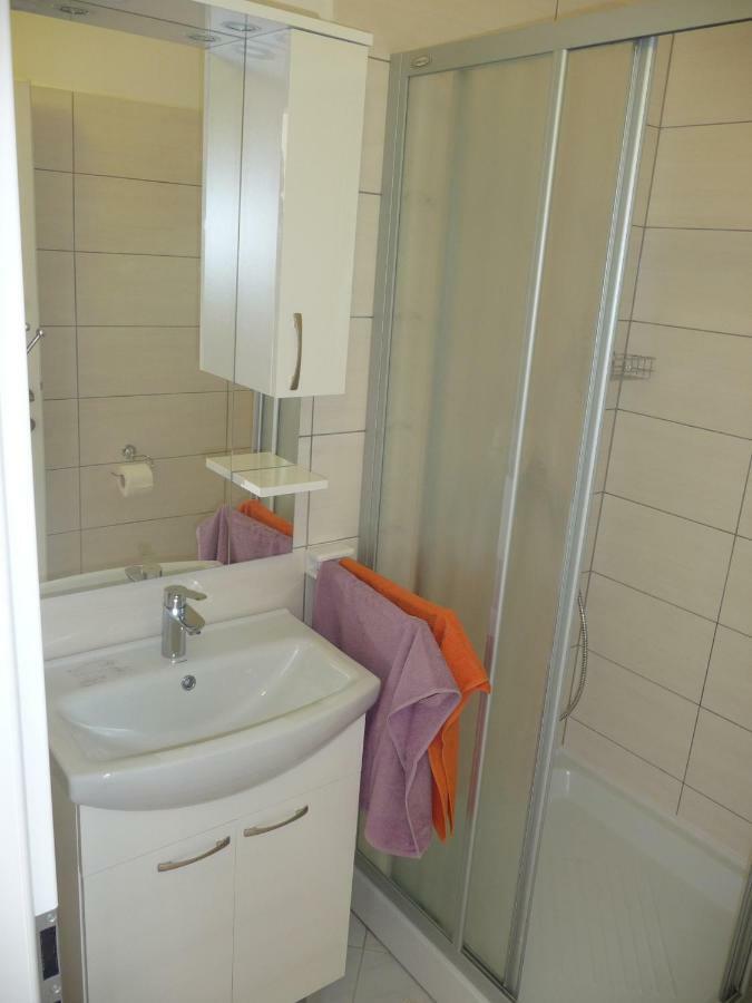 אומאג Apartments & Rooms Milka מראה חיצוני תמונה